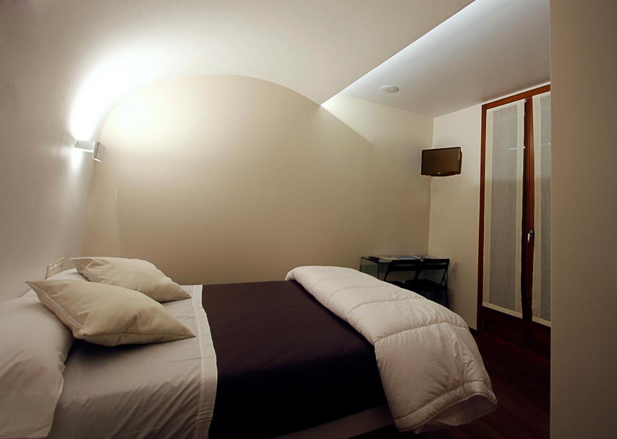 Pension Iturriza Сан-Себастьян Экстерьер фото
